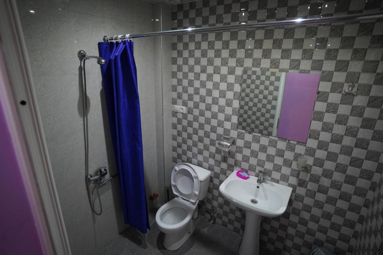 Imperator 1 Hotel Kutaisi Ngoại thất bức ảnh