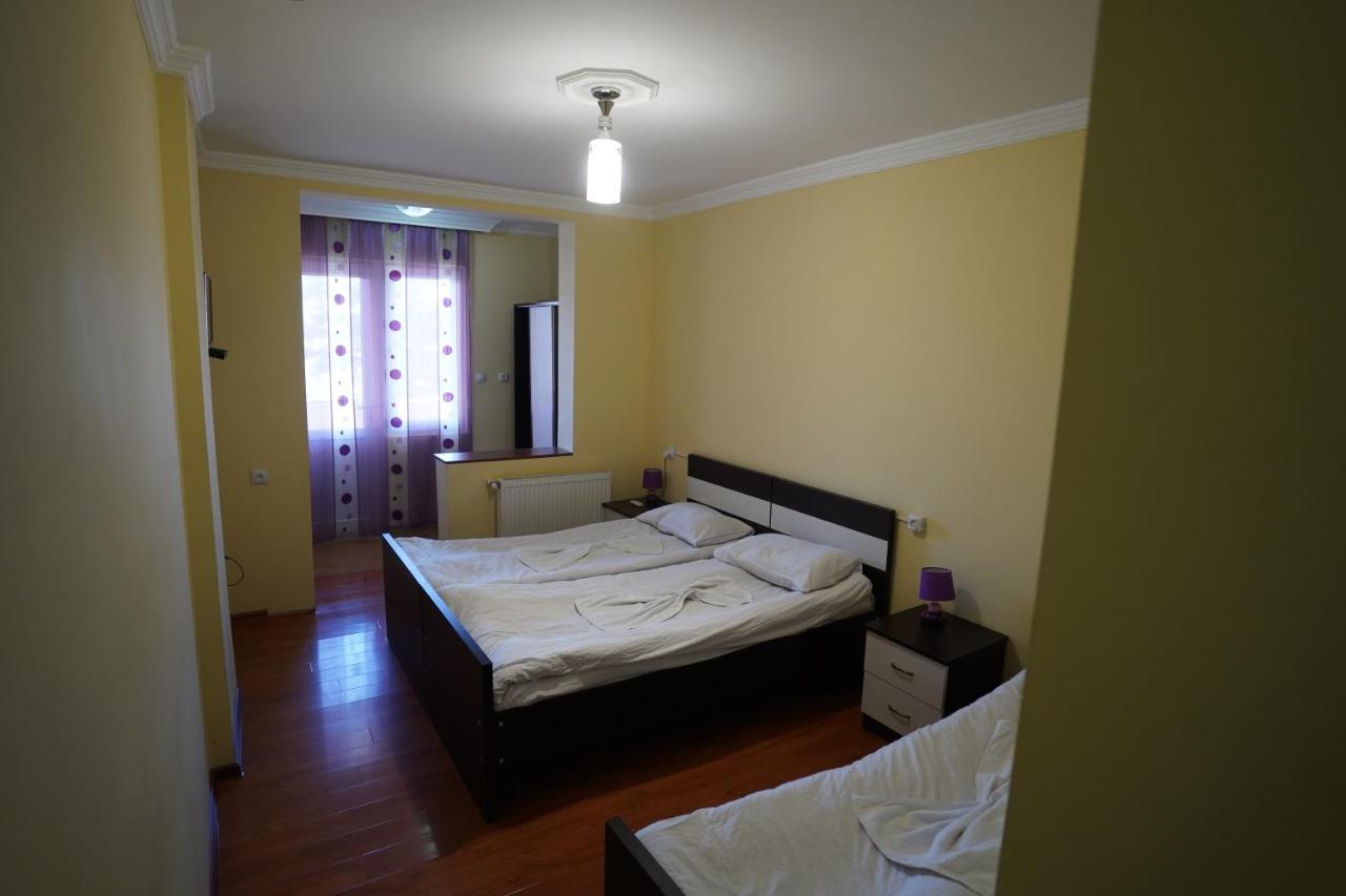 Imperator 1 Hotel Kutaisi Ngoại thất bức ảnh