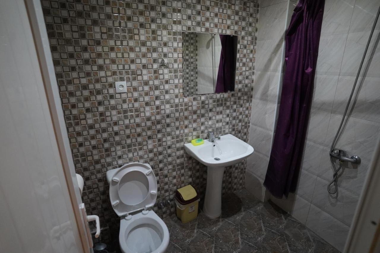Imperator 1 Hotel Kutaisi Ngoại thất bức ảnh