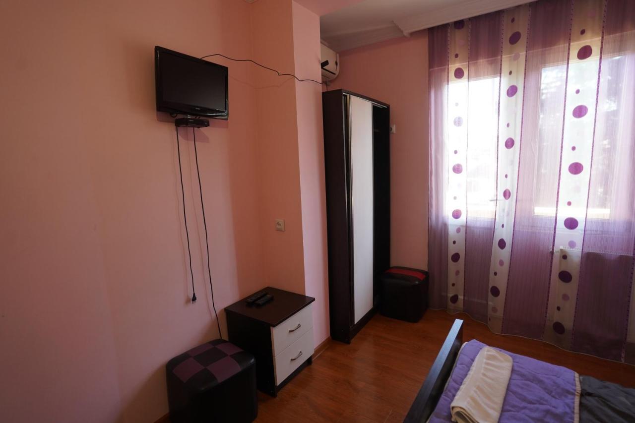 Imperator 1 Hotel Kutaisi Ngoại thất bức ảnh